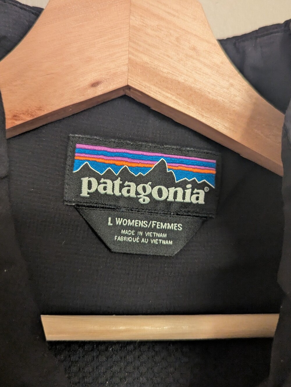 Patagonia Women's Nano-Air Light Hybrid Jacket - Picture 6 of 8
